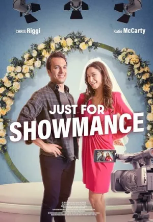 Любовь понарошку (Показухи ради) / Just for Showmance / 2023 / ДБ / WEB-DLRip [1.45 ГБ]